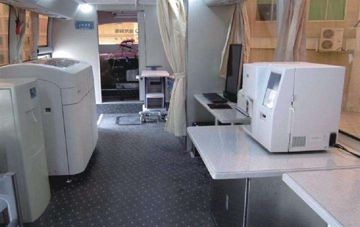 體檢車的功能你了解嗎？體檢車廠家為您詳細解答。02